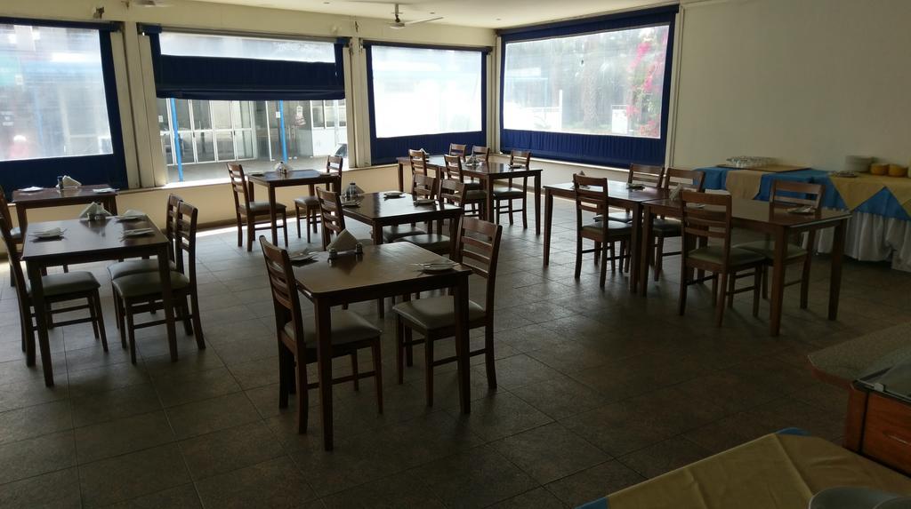 Daphne Hotel Apartments (Adults Only) Paphos Exterior photo